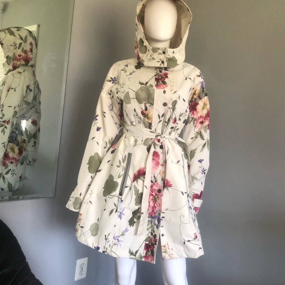 Floral Raincoat - Picture 2 of 3